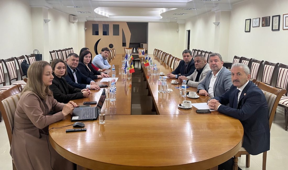 İzmit Belediyesi, kardeş şehir Ungheni’de gerçekleştirdiği temaslarda AB projeleri, ticari