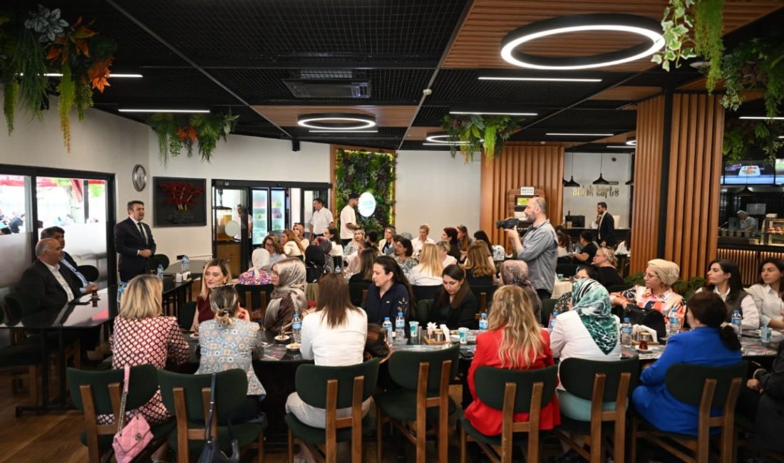 Kartepe Belediyesi ve İlçe Milli Eğitim Müdürlüğü iş birliğiyle, Anneler
