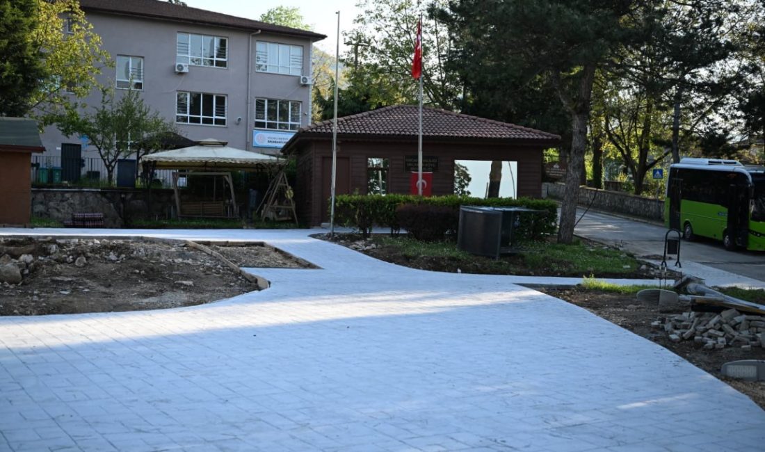 Kartepe Belediye Başkanı Av. M. Mustafa Kocaman, yapımı devam eden