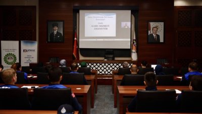 Körfez Belediyesi’nde ‘Etik Haftası’ etkinlikleri kapsamında personele yönelik eğitim verildi.
