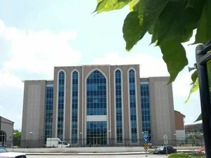 Kocaeli Büyükşehir Belediyesi, İzmit’te bulunan Kocaeli İdare ve Vergi Mahkemeleri