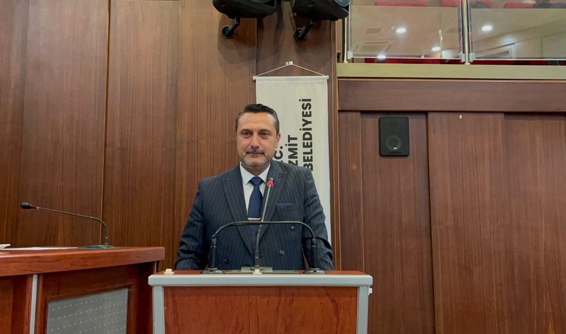 İzmit Belediyesi Mayıs ayı meclis toplantısında konuşan MHP’li Meclis Üyesi