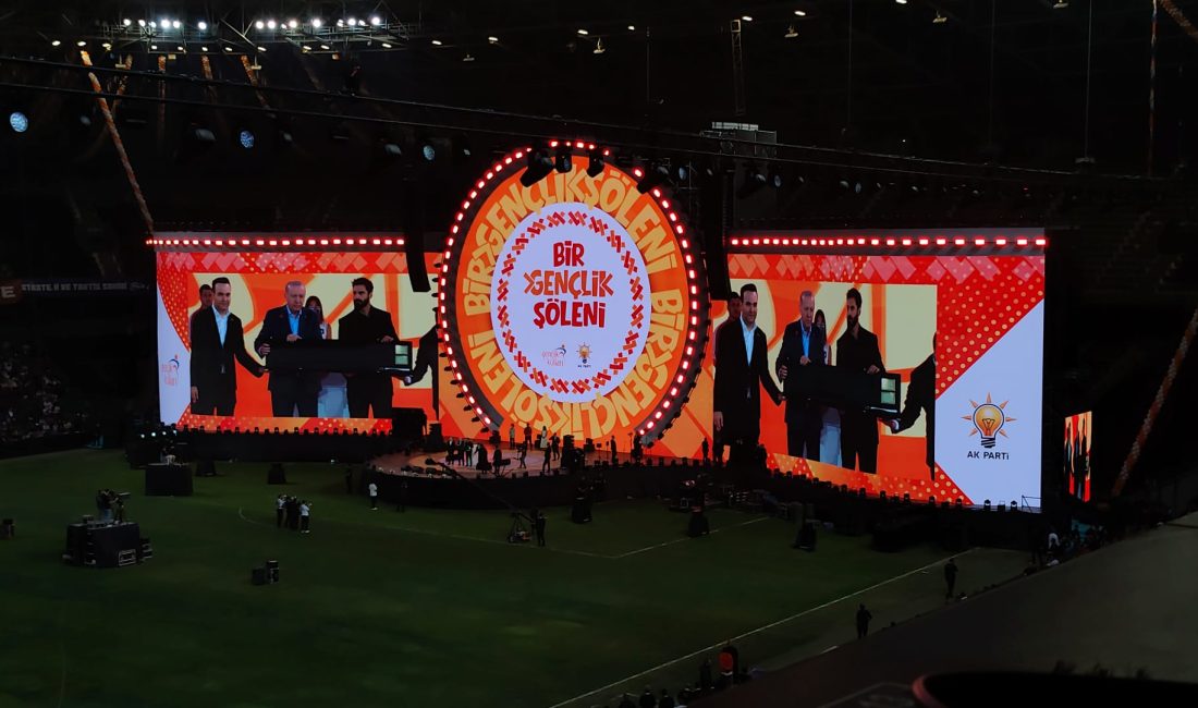 TRT’nin sevilen dizisi “Fetihler Sultanı”nda Fatih Sultan Mehmet’i canlandıran oyuncu