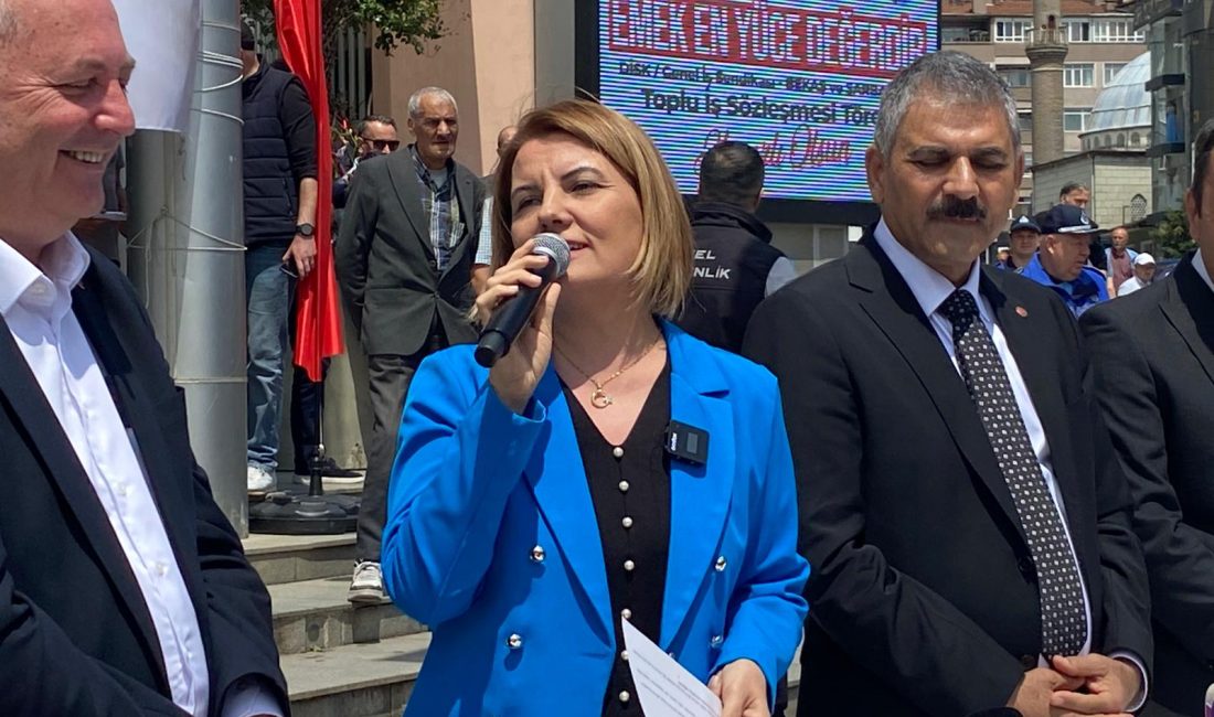 İzmit Belediyesi Başkanı Fatma Kaplan Hürriyet, toplu iş sözleşmesi konuşmasında