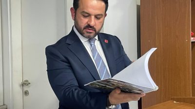 İzmit Topçular Mahallesi’nde 5 binanın tahliye edilmesine yol açan toprak
