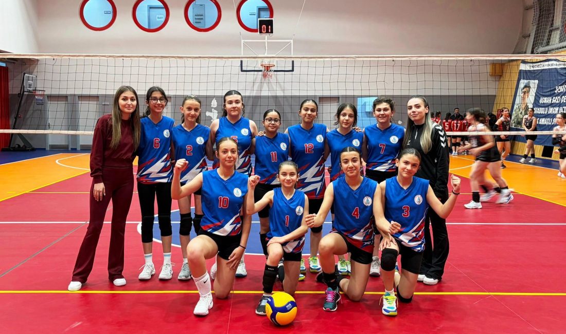 Kocaeli Midi Kızlar Gelişim Ligi maçları başladı. 40 takımın 5