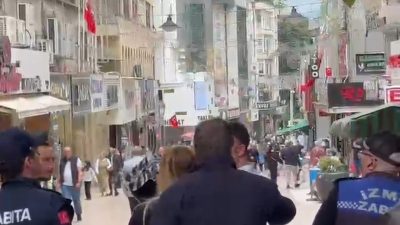 Fethiye Caddesi’nde bir kişinin iş yerlerine saldırması sonucu oluşan hasarın