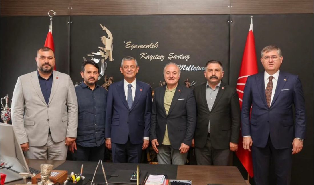 CHP Kocaeli, Özgür Özel’i TBMM’de ziyaret etti. Ziyarette, TBMM İdare