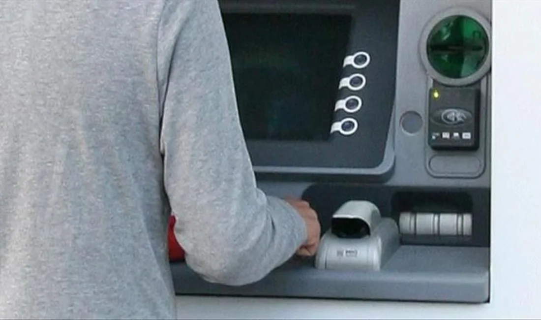 Bankalar, ATM’lerdeki para haznelerini daha verimli kullanmak amacıyla küçük kupürlü