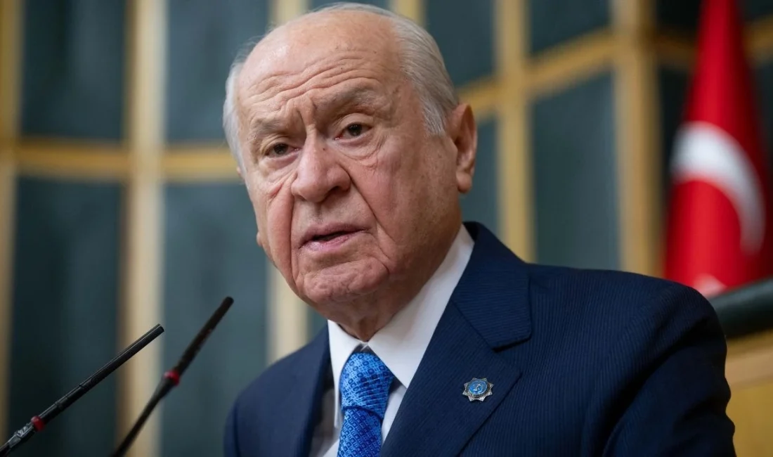 MHP lideri Bahçeli, Süper Lig'e yükselen Amedspor Başkanı Nahit Eren’e