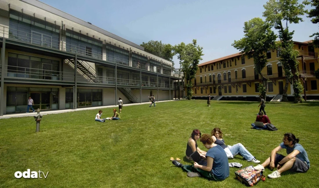 Yükseköğretim Kurulu (YÖK), faaliyet izni kaldırılan İstanbul Bilgi Üniversitesi ile