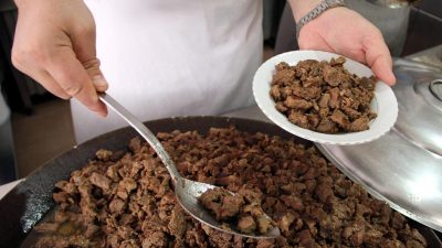 Kurban Bayramı’nda Kızılcahamam ilçesinde kuşaktan kuşağa aktarılan ve etiyle öne
