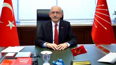 Mahkeme kararı sonrası yeniden CHP Genel Başkanlığı görevine dönen Kemal