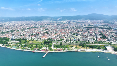 Derince Belediye Başkanı Sertif Gökçe, 44 Evler mevkiinde belediyeye ait