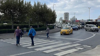 Kocaeli Büyükşehir Belediyesi, “Kocaeli Yaya Ulaşımı Eylem Planı” kapsamında yürümeyi