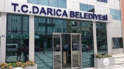 Darıca Belediyesi, ilçedeki çocuk oyun parklarının bakım ve onarımı için