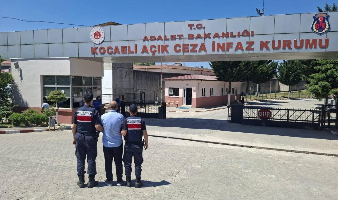 Kocaeli'de "yol kesmek suretiyle birden fazla kişi ile birlikte yağma"