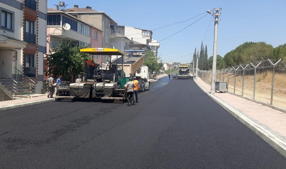Kocaeli Büyükşehir Belediyesi, kent genelinde 56,5 kilometrelik bozuk yolda sathi