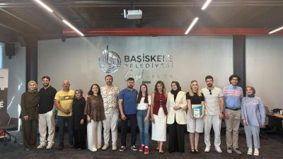 Başiskele Belediyesi tarafından aile kurumunun güçlendirilmesi amacıyla düzenlenen Evlilik Okulu'nun