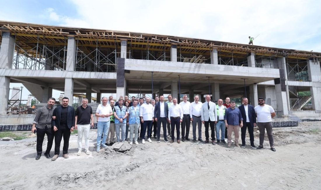 Kocaeli Büyükşehir Belediyesi, Gölcük’e modern spor kompleksi inşa ediyor. Kocaeli’de