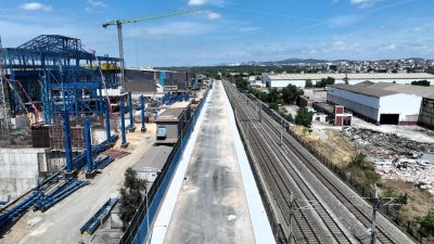 Üstyapı çalışmalarıyla vatandaşların ulaşım konforunu artıran Kocaeli Büyükşehir Belediyesi, kent