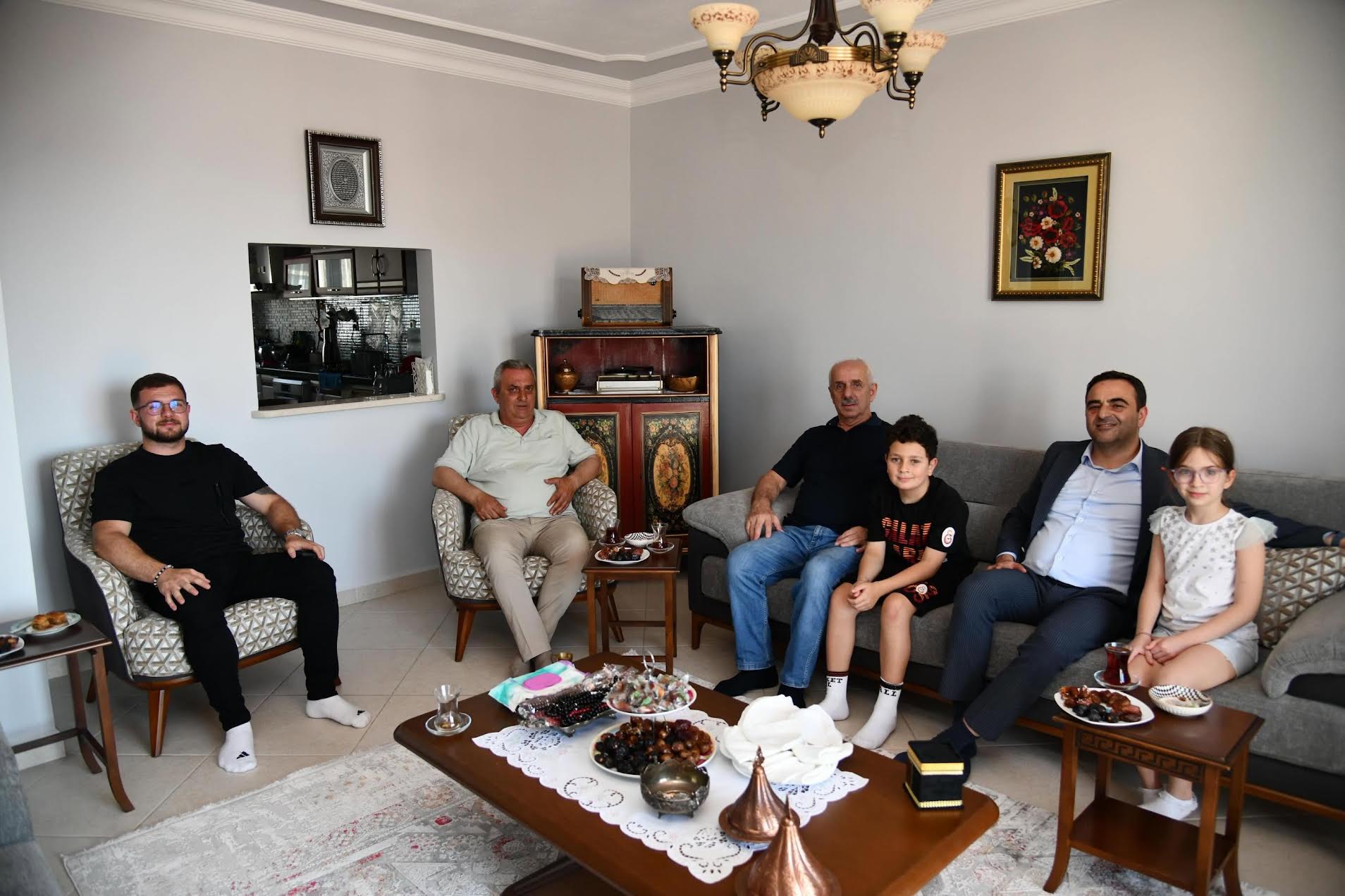 Başiskele Belediye Başkanı M. Yasin Özlü, hac ibadetini tamamlayarak yurda
