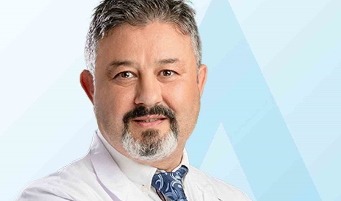 Gastreonterolog Mustafa Yalçın, yaz aylarında artan hava sıcaklıklarıyla birlikte gıda