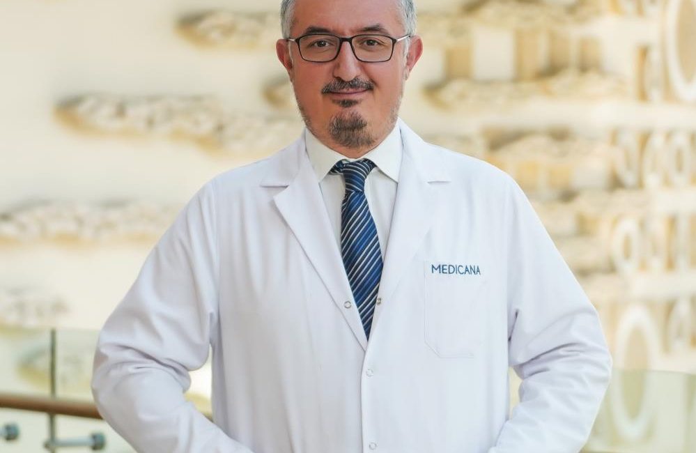Yaz aylarında deniz ve havuz kullanımının artmasıyla kulakta su kalması