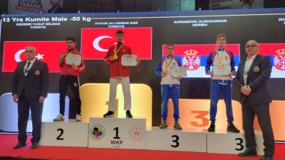 Darıca Belediyesi Eğitim ve Spor Kulübü sporcuları, İstanbul'da düzenlenen Balkan