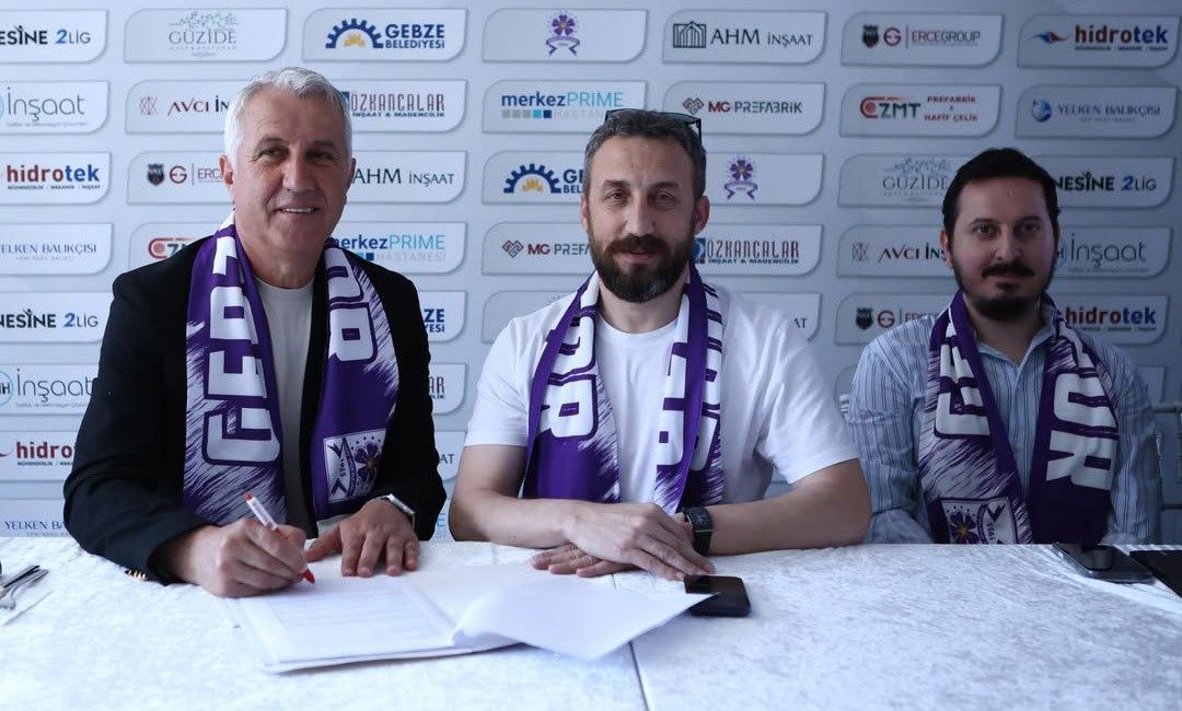  TFF 2. Lig ekibi Güzide Gebzespor düzenlediği imza töreniyle