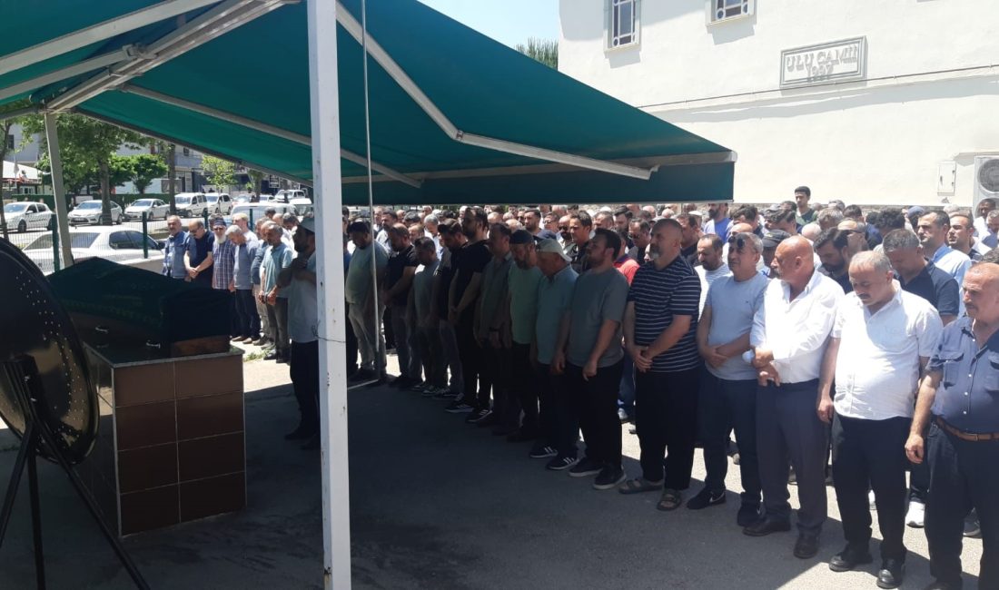 Kocaeli'nin Derince ilçesinde 12 yaşındaki SMA hastası çocuğunun bağlı olduğu