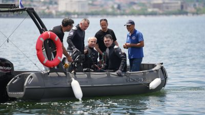 Çevre, Şehircilik ve İklim Değişikliği Bakanı Murat Kurum, İzmit Körfezi'nde