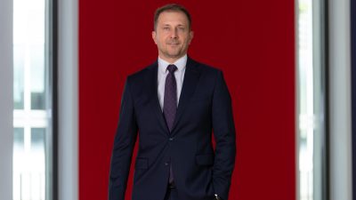 Akbank, yapay zekâyı kurum ve ekosistem genelinde ölçeklenen bir işletim