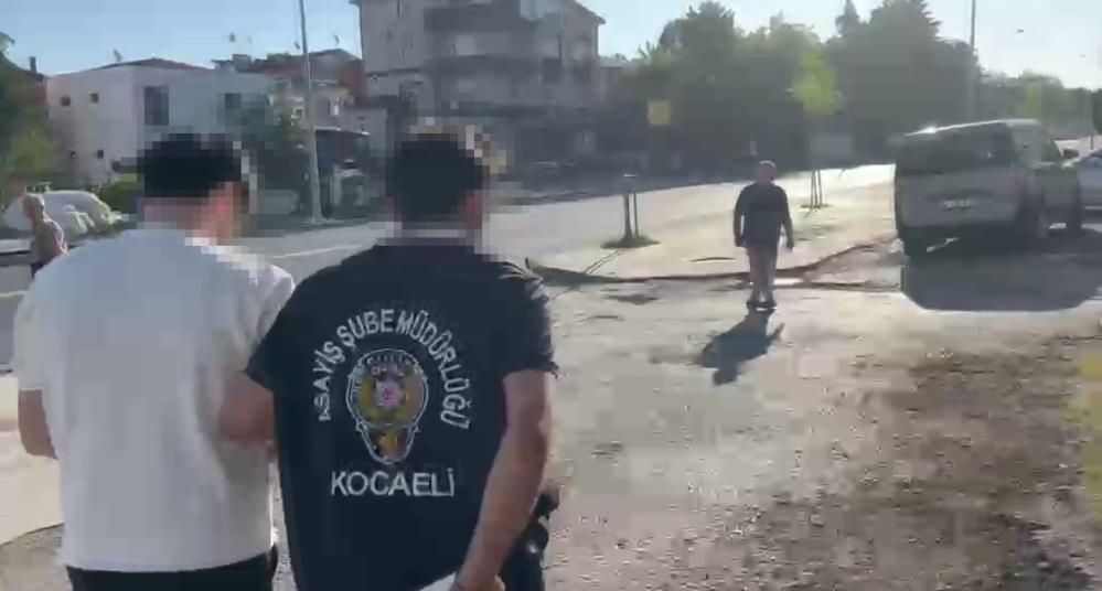 Kocaeli polisinin düzenlediği operasyonla, hakkında 21 yıl 3 ay kesinleşmiş