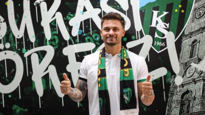 Trendyol Süper Lig ekiplerinden Kocaelispor, Polonyalı orta saha oyuncusu Karol