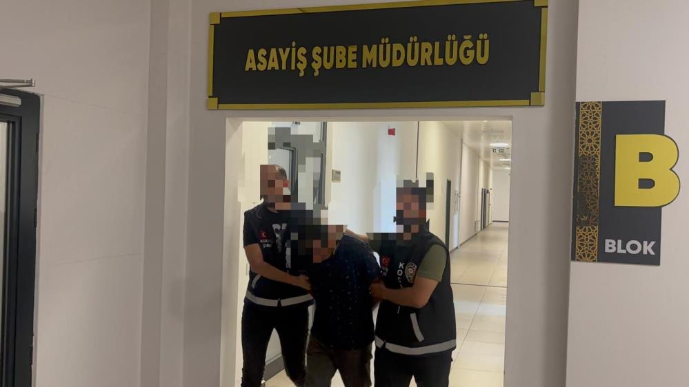 Kocaeli'nin İzmit ilçesinde 19 yaşındaki kuzenini bıçaklayarak öldüren sanığın davasında