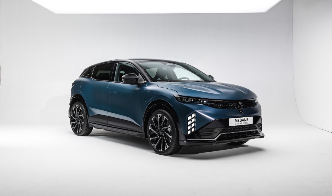 Megane E-Tech Elektrikli, sportif ve modern yeni ön cephesi, donanımı