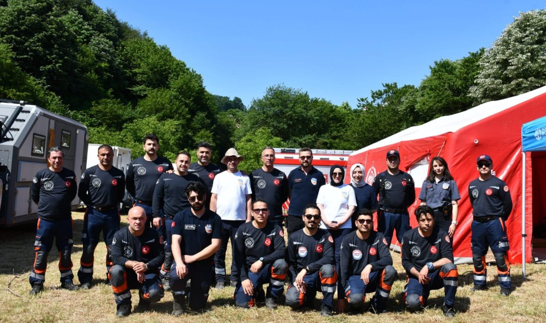 Kocaeli Büyükşehir Belediyesi tarafından düzenlenen Afet Eğitim ve Motivasyon Kampı’nda