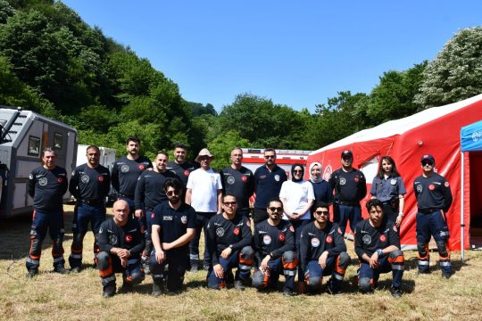Kocaeli Büyükşehir Belediyesi tarafından düzenlenen Afet Eğitim ve Motivasyon Kampı’nda