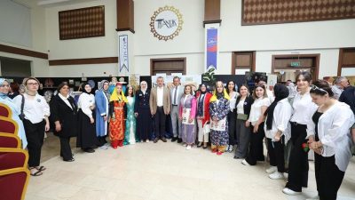 Kocaeli Büyükşehir Belediye Başkanı Tahir Büyükakın, KO-MEK Karamürsel ilçe sergisinde