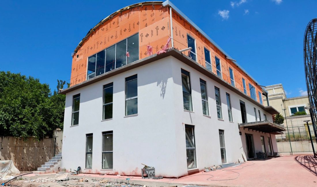 Körfez Belediyesi’nin gençlere ve spora yönelik yatırımları kapsamında hayata geçirilen