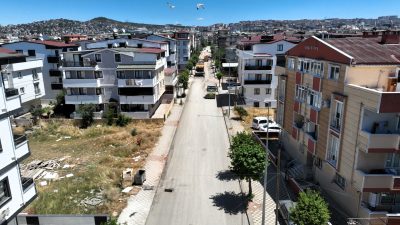 Kocaeli Büyükşehir Belediyesi, altyapı çalışmaları sonrası zarar gören yollarda üstyapı