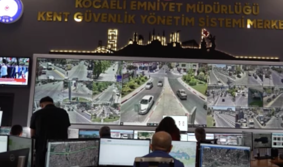 Ulaşım ve sanayi ağlarının yoğun olduğu Kocaeli'de polis ekipleri, kamu