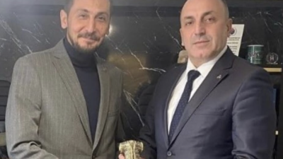 MHP İzmit eski İlçe Başkanı Mehmet İlker Kazan, ilçe başkanlığı