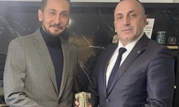 MHP İzmit eski İlçe Başkanı Mehmet İlker Kazan, ilçe başkanlığı