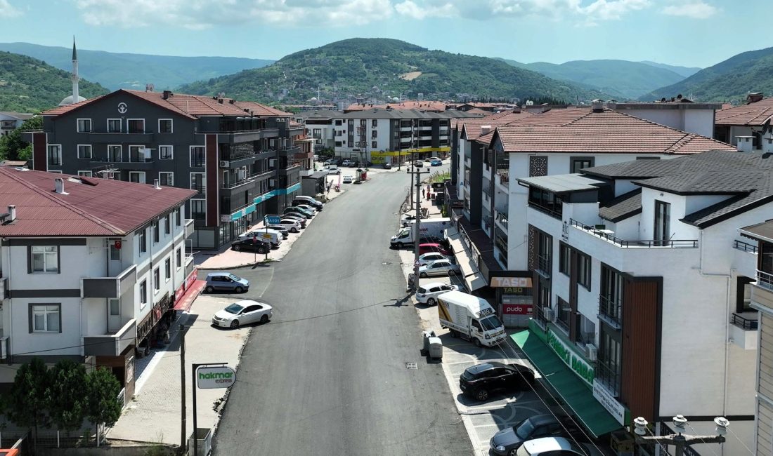 Kocaeli Büyükşehir Belediyesi, Gölcük ilçesinde yürüttüğü kapsamlı yenileme çalışmalarında önemli