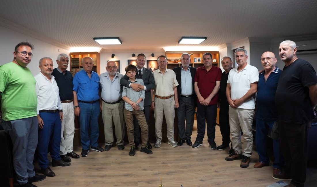 Milliyetçi Hareket Partisi (MHP) Kocaeli İl Başkanı Enes Emengen, gün