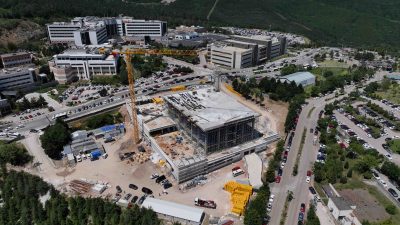 Kocaeli Üniversitesi’nin bulunduğu Umuttepe’de yapımı hızla devam eden 5 bin