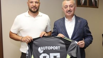Kocaelispor’da yeni sezon öncesi ayrılık kararı alan Kaptan Gökhan Değirmenci