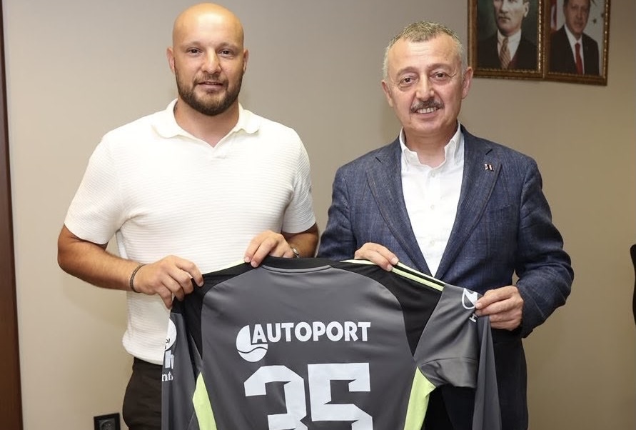 Kocaelispor’da yeni sezon öncesi ayrılık kararı alan Kaptan Gökhan Değirmenci